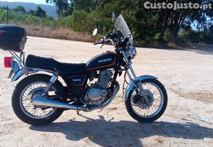 Suzuki gn 250