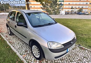 Opel Corsa C ano 2002 - 02