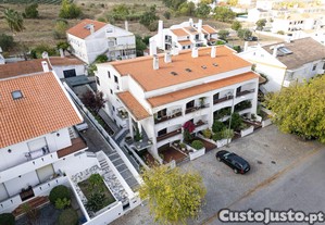 Moradia Bi-Familiar T6 com Garagem em vora