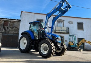 Trator agricola New Holland T5