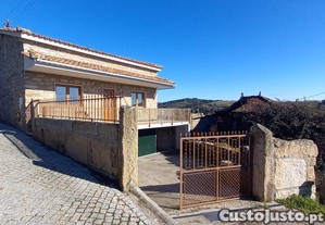 Casa T2 renovada com Vista Panorâmica