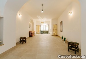 Loja em santa apolónia