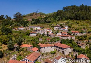 Moradia Em Ruinas T5 Em Terreno De 269 M2, Em...