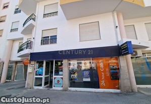 Loja  em Localizao Privilegiada   Sines