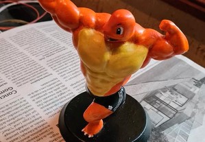 Figura Pokemon charmander musculado - pintado à mão (novo)