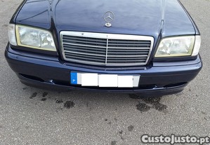 Mercedes-Benz C 220 CDI Verso Espirit ST Automtico em bom estado - 99