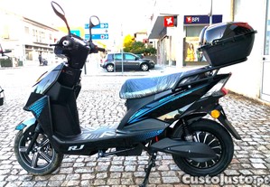 Scooter Eltrica a Bateria 72 Volt (Sem carta)