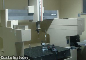 Maquina de medio 3D Mitutoyo