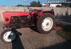 Trator ursus C335 mais capinadeira
