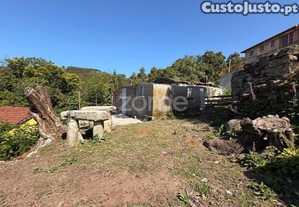 Moradia T2 Para Restauro Localizada Em Tabuaças...