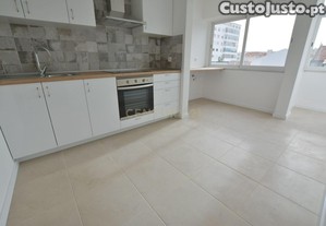Apartamento T4 para no centro de Torres Vedras