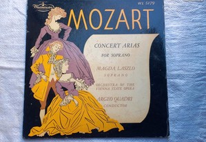 Vários LPs de Amadeus Mozart para escolher