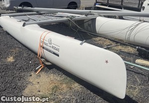 Catamara Dart f18