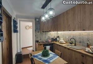 Casa Renovada em Mombeja com Luz Natural e Acesso Fácil