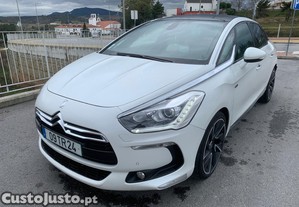 Citron DS5 Citron DS5 2.0 HDi Hybrid4 Sport Chic - 12