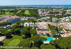 Charmosa moradia v3 remodelada junto ao golfe em vilamoura, algarve