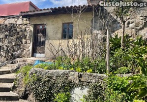 Moradia Em Ruinas T5 Em Terreno De 269 M2, Em...