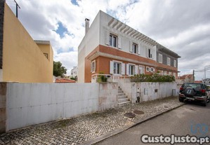 Casa / Villa T4 em Ramada e Caneças de 270,00 m²