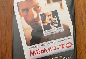 DVD Memento GUY PEARCE e CARRIE-ANNE MOSS Filme Realizado por Christopher Nolan