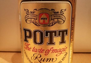 Pott Gold St. Maarten Rum - 1970s