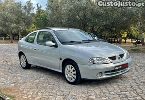 Renault Mgane Coup 1.4i 16v - 02