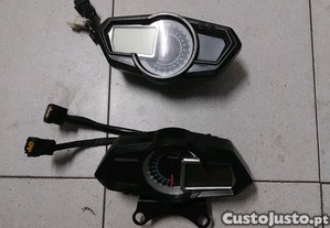 Conta Km moto Benelli usado com poucos KILOMETROS