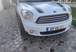 MINI Cooper D Countryman - 13