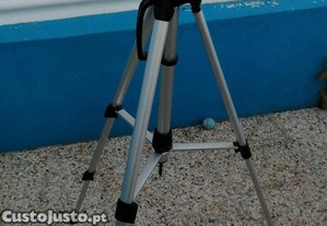 Trip� em alum�nio 145 cm