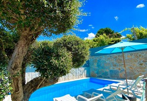 Alojamento local Gerês propriedade com piscina privada