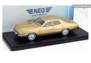 NEO 1/43 plymouth fury 1977 met- gold neo46450
