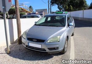 Ford Focus 1.6 TDCI 5p Ghia - 07
