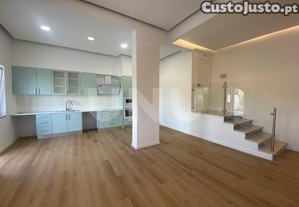 Apartamento T3 Com Terrao