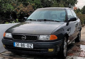 Opel Astra F 1.4 16v