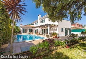 Casa / Villa T4 em Azeitão de 257 m²