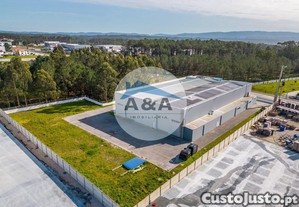 Oportunidade de Investimento   Unidade Industrial Moderna com Expansão