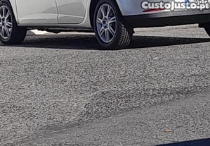 Seat Ibiza 1.2 gasolina - 09