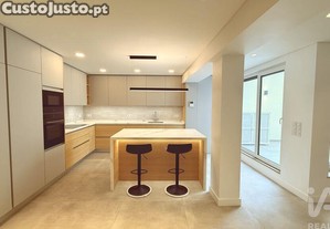 Apartamento T2 em Santo António