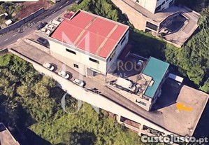 Armazm com 800 m2 | eiras | canio