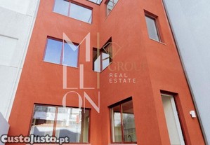 Prdio no Centro da Cidade do Porto, totalmente renovado, com seis apartamentos.