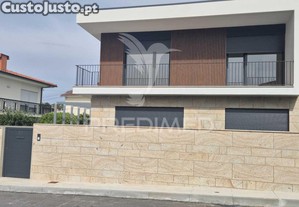 Moradia t4 em palmeira