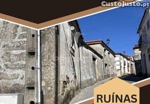 Moradia em runas, em barcos , tabuao