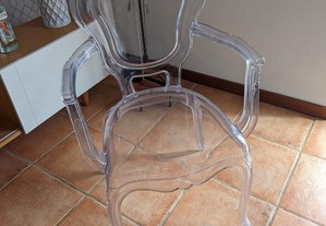 2 Cadeiras elegantes, acrílico transparent