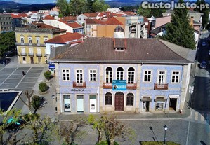 Prédio T8 em Fafe de 910,00 m²