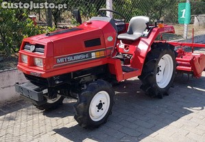 Mini trator Mitsubishi MT15