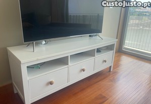 Móvel de TV IKEA com 3 gavetas (150x55 cm) Bom estado