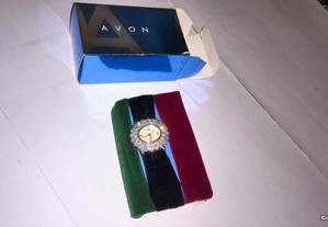 avon (relógio para senhora com 3 braceletes)