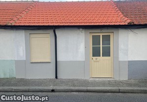 Casa / Villa T2 em Oliveira do Douro de 70 m²