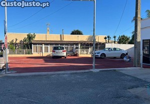 Loja / Estabelecimento Comercial em Almancil de 245,00 m²