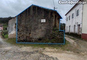Casa / Villa em Troviscal de 60,00 m