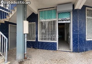 Loja loures
